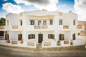 Theoxenia Suites & Apartments
