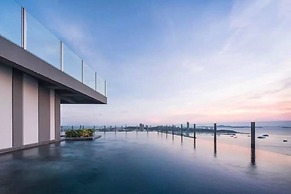 The Base Central Pattaya  Sea View