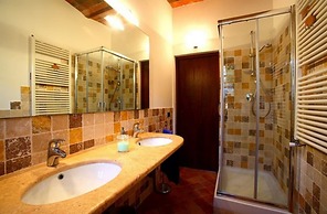 Podere Lucignano Secondo Agriturismo