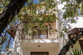 Karia Apart
