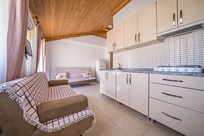 Karia Apart