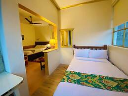 Three Jewels Boutique Hotel