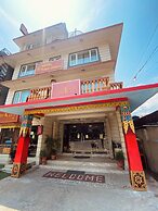 Three Jewels Boutique Hotel