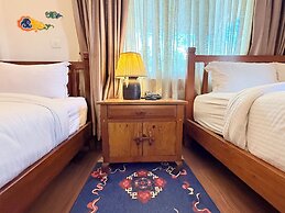 Three Jewels Boutique Hotel