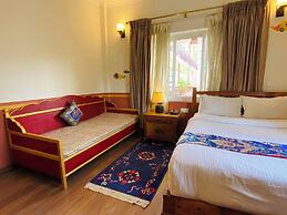 Three Jewels Boutique Hotel