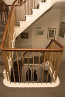 Ascot House Hotel