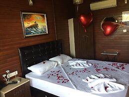 Grand Ada Family Hotel