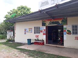 Hostal Brisas Calobreñas