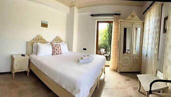Tas Bahce Hotel Cunda