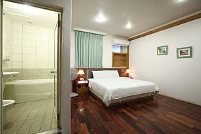 Long Shan Hotel
