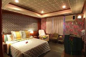 Cai-Lai Hotel