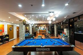 Skylodge Resort