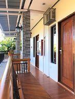 Skylodge Resort