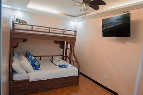 Skylodge Resort
