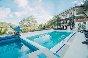 Skylodge Resort