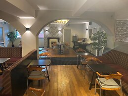 Smithton Hotel