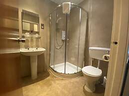 Smithton Hotel