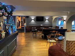 Smithton Hotel