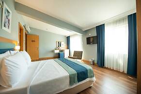 Big Point Hotel