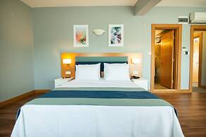 Big Point Hotel