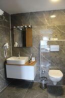 Big Point Hotel