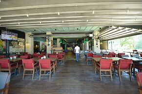 Big Point Hotel