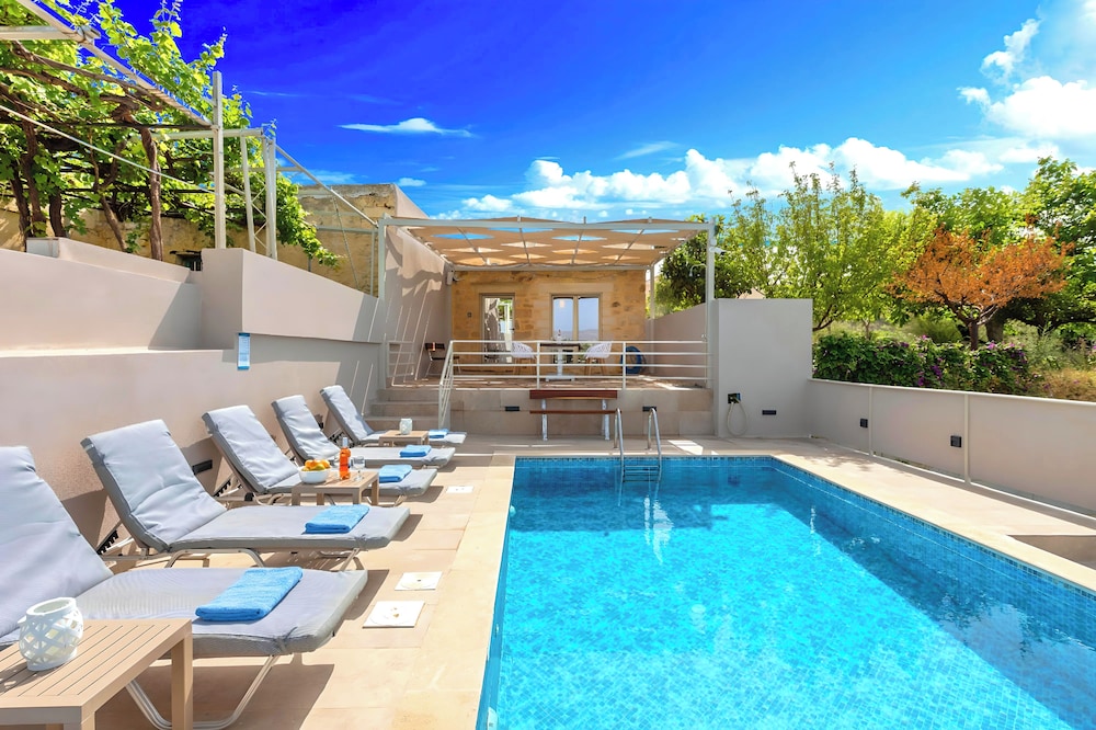 Cretan Breeze Villa Heated Pool