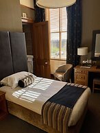 The Dutch Mill Hotel