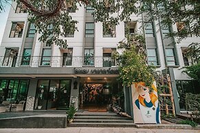 Bangkok Oasis Hotel