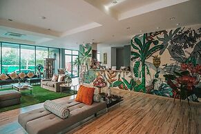 Bangkok Oasis Hotel