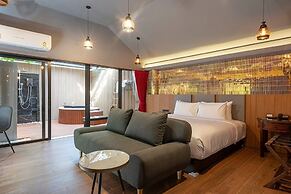 Bangkok Oasis Hotel