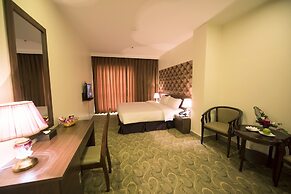 3MG Lakeside Hotel