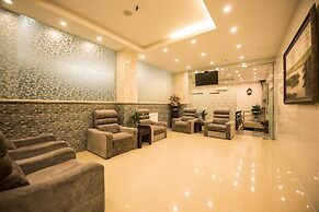 3MG Lakeside Hotel