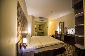 3MG Lakeside Hotel
