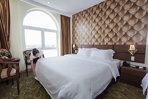 3MG Lakeside Hotel
