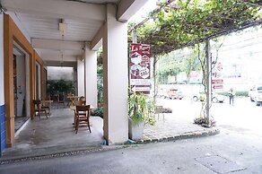 Le Ranong Bistro Hotel