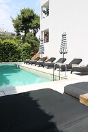 Azur Hotel