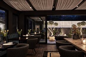 Azur Hotel