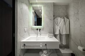 Azur Hotel