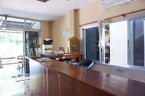 Palmy Home