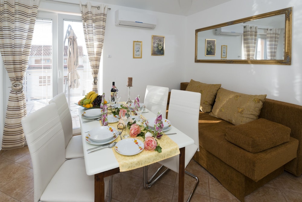 Apartments Villa Nona