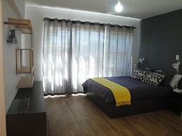 Mobema Court