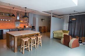 Buitenkloof Studio