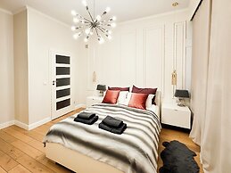 UNIT Centrum deLuX Plac Zbawiciela