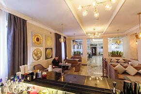 Navruz Hotel