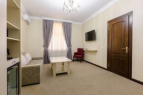 Navruz Hotel