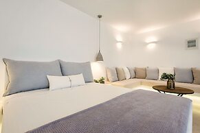 Anna Platanou Suites