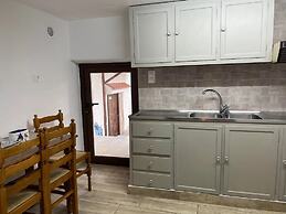 Kasteli Studios & Apartments