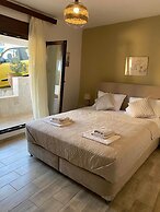 Kasteli Studios & Apartments