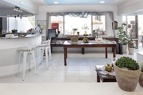 Kasteli Studios & Apartments